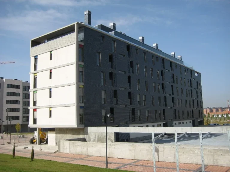 Proyectos de obra nueva en Valladolid bloque de viviendas Arca Real 4