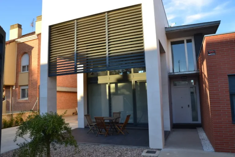 Vivienda unifamiliar moderna proyectos de obra nueva en Valladolid